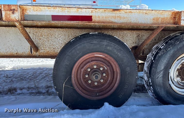 image for item DU6982 1991 Neckover equipment trailer