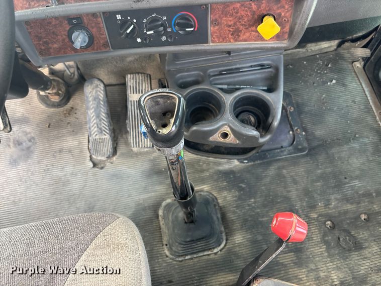 image for item DU6993 2005 Kenworth W900 ready mix truck