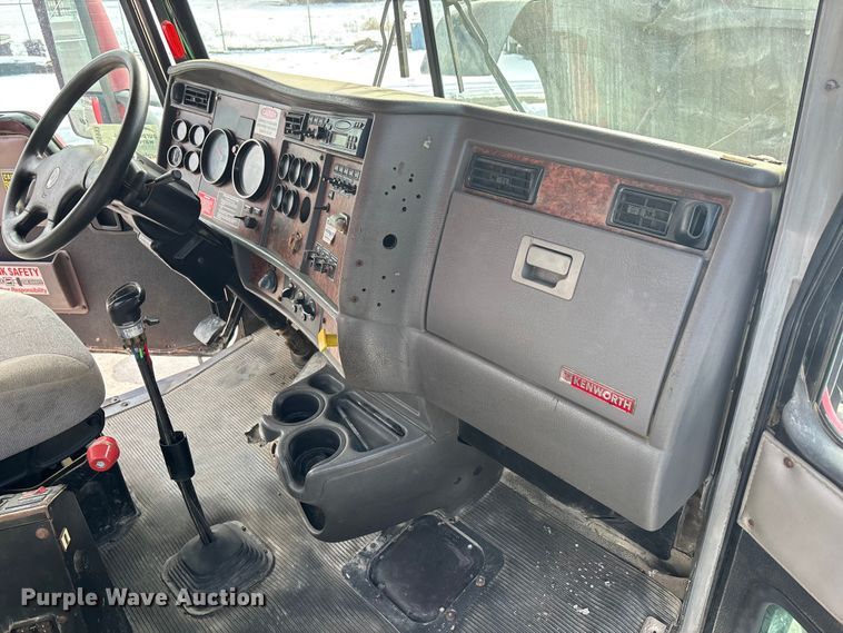 image for item DU6993 2005 Kenworth W900 ready mix truck