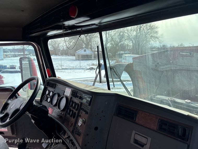 image for item DU6993 2005 Kenworth W900 ready mix truck