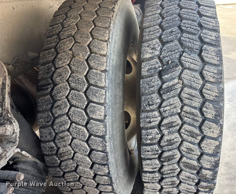 image for item DU6993 2005 Kenworth W900 ready mix truck