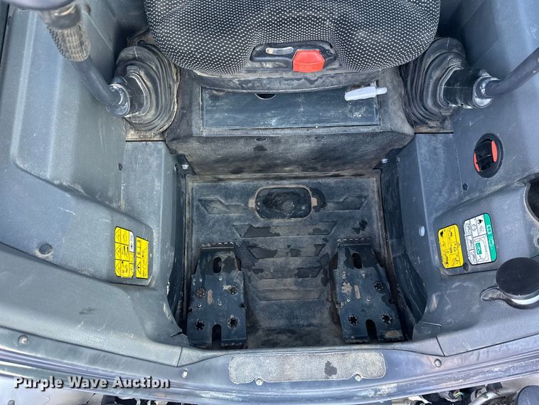 image for item DW4413 2023 Bobcat T66 tracked skid steer loader