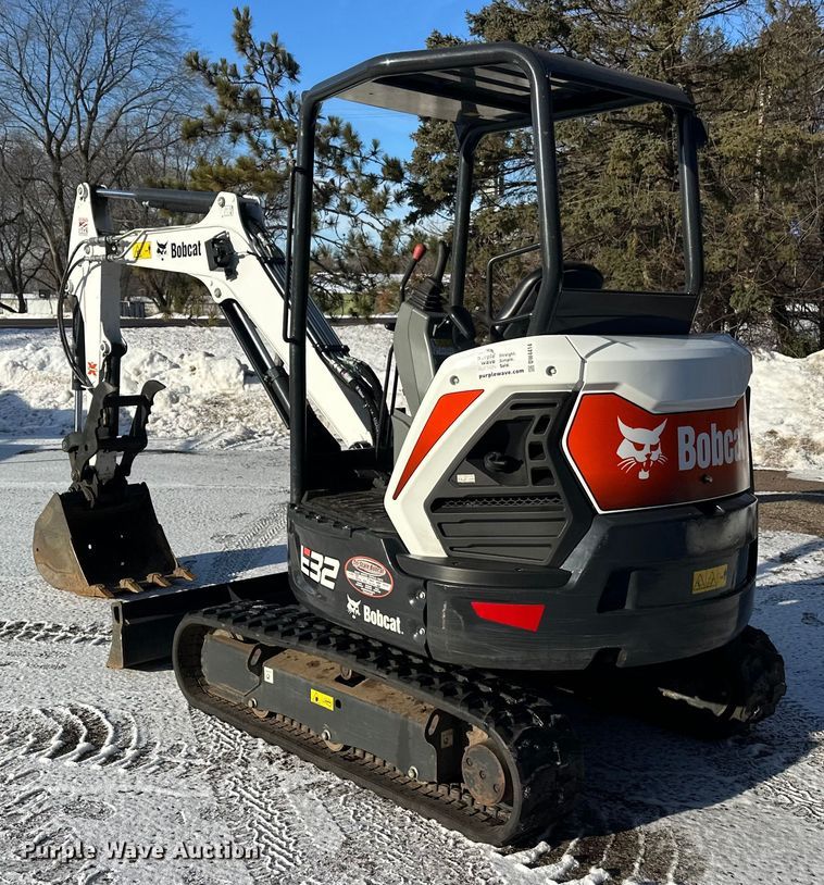 image for item DW4414 2020 Bobcat E32I mini excavator