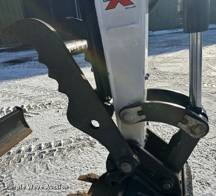 image for item DW4414 2020 Bobcat E32I mini excavator