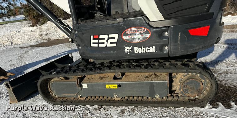 image for item DW4414 2020 Bobcat E32I mini excavator