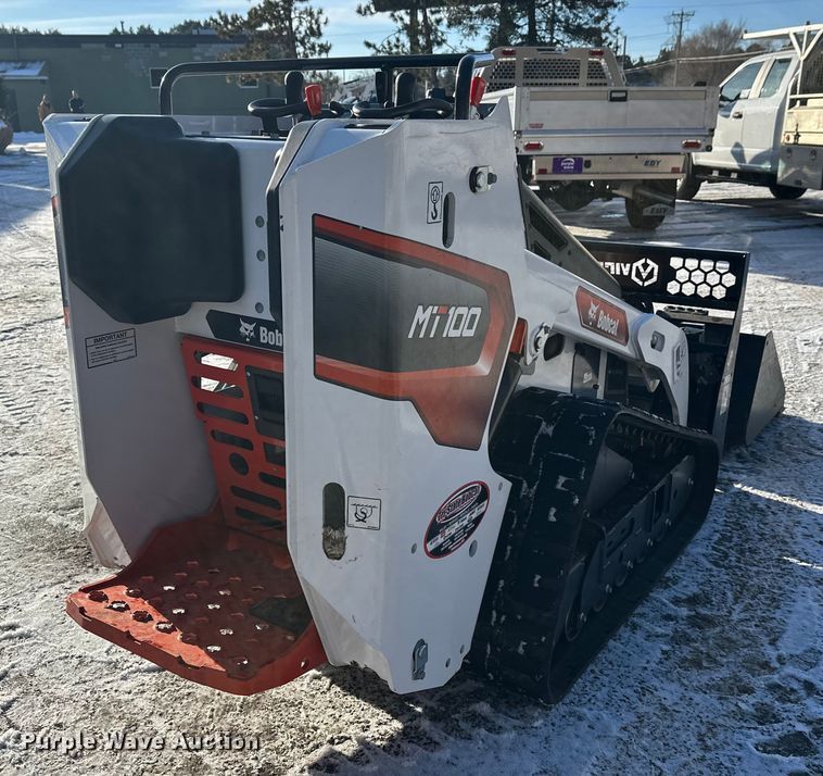 image for item DW4415 2022 Bobcat MT100 compact utility loader