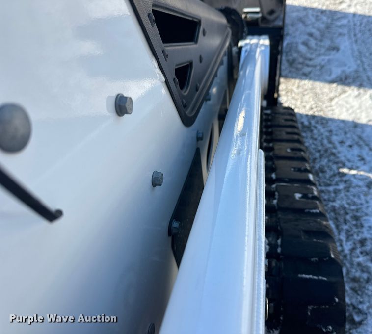 image for item DW4415 2022 Bobcat MT100 compact utility loader