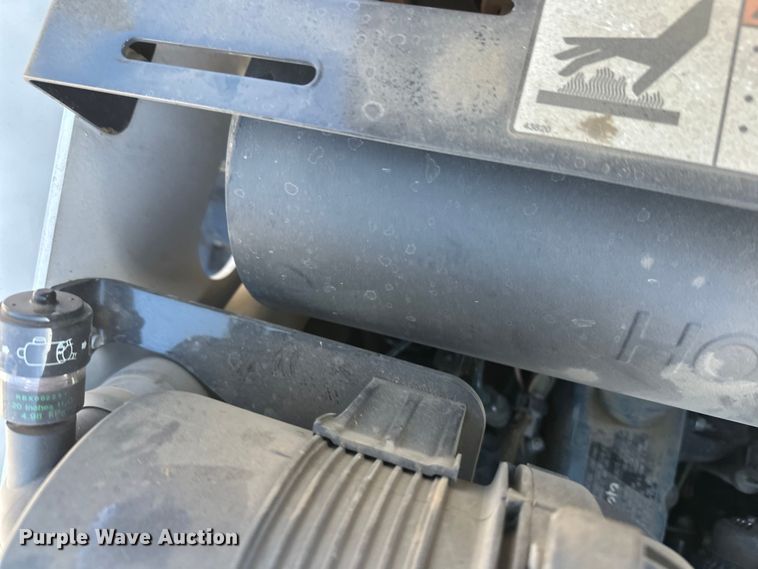 image for item DW4415 2022 Bobcat MT100 compact utility loader