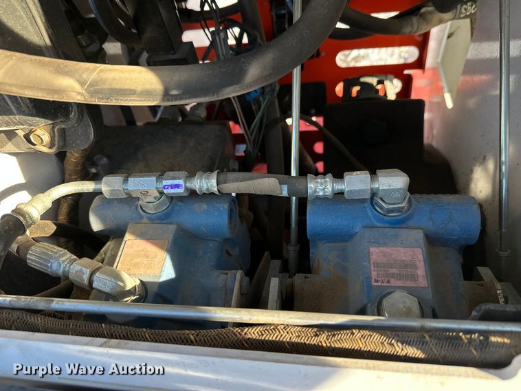 image for item DW4415 2022 Bobcat MT100 compact utility loader