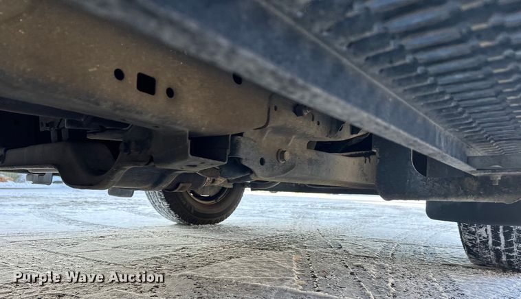 image for item DW4416 2019 Ford F350 Super Duty utility bed pickup truck