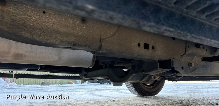 image for item DW4416 2019 Ford F350 Super Duty utility bed pickup truck