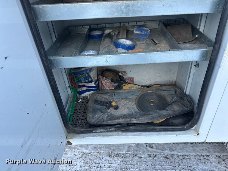 image for item DW4416 2019 Ford F350 Super Duty utility bed pickup truck