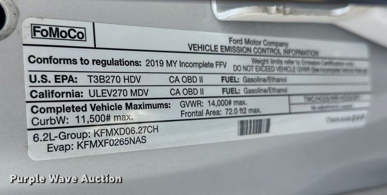 image for item DW4416 2019 Ford F350 Super Duty utility bed pickup truck