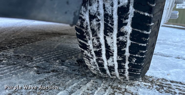 image for item DW4416 2019 Ford F350 Super Duty utility bed pickup truck