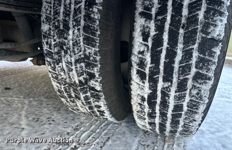 image for item DW4416 2019 Ford F350 Super Duty utility bed pickup truck