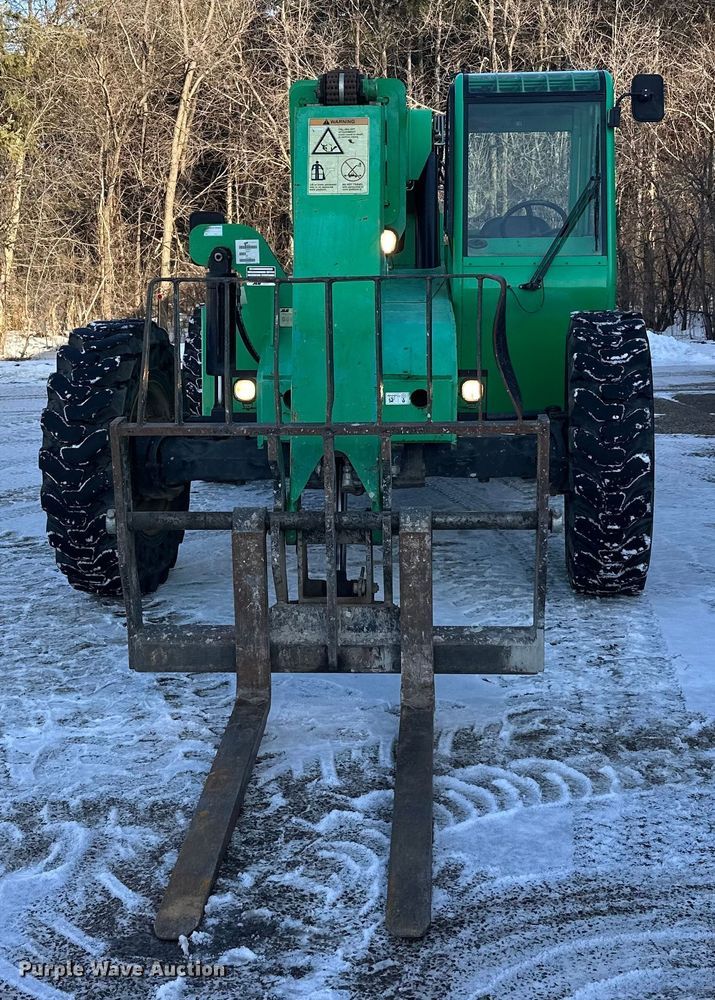 image for item DW4417 2014 JLG Skytrak 6042 telehandler