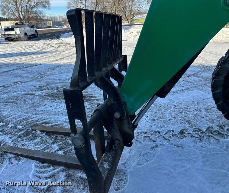 image for item DW4417 2014 JLG Skytrak 6042 telehandler