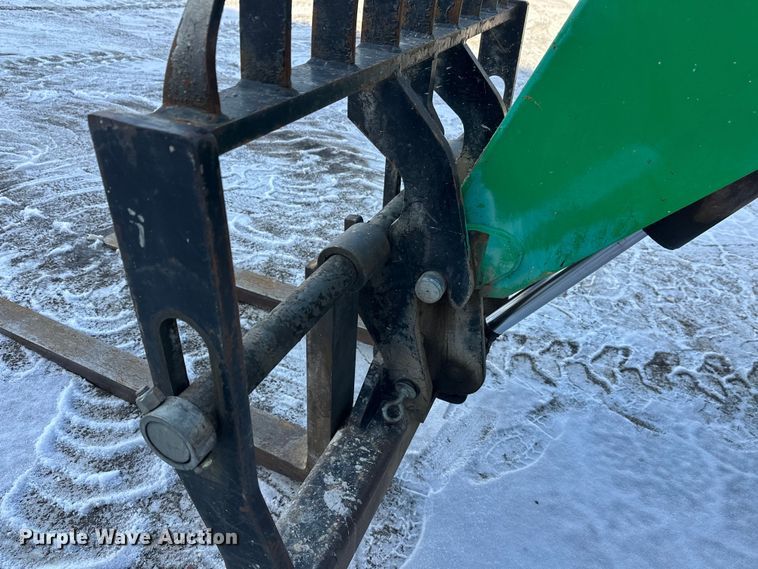 image for item DW4417 2014 JLG Skytrak 6042 telehandler