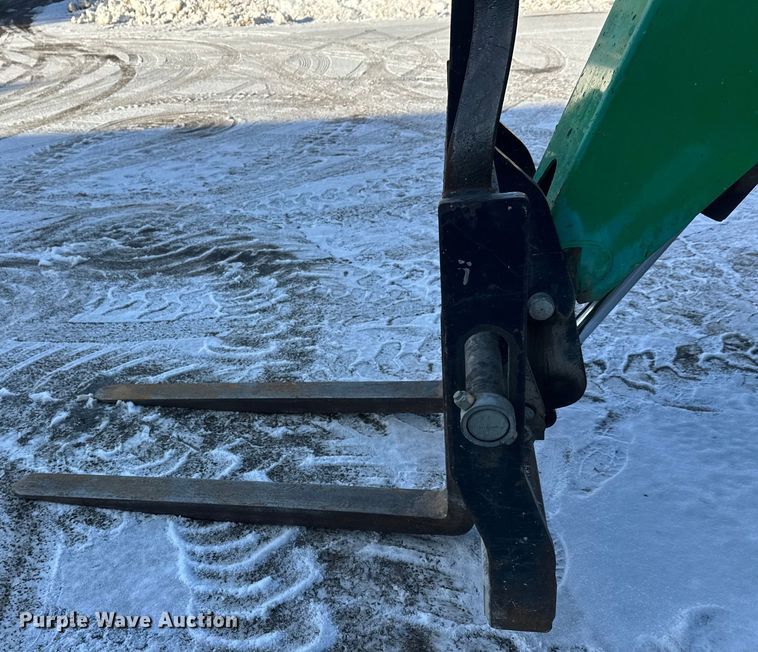 image for item DW4417 2014 JLG Skytrak 6042 telehandler