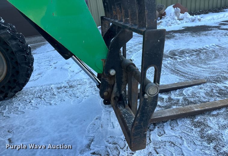 image for item DW4417 2014 JLG Skytrak 6042 telehandler