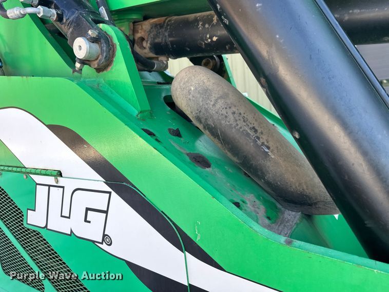 image for item DW4417 2014 JLG Skytrak 6042 telehandler