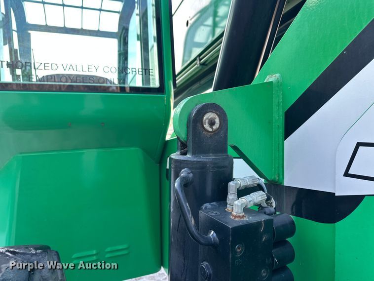 image for item DW4417 2014 JLG Skytrak 6042 telehandler