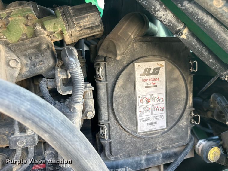 image for item DW4417 2014 JLG Skytrak 6042 telehandler