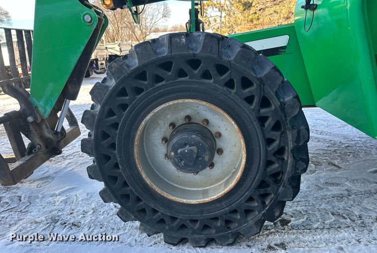 image for item DW4417 2014 JLG Skytrak 6042 telehandler
