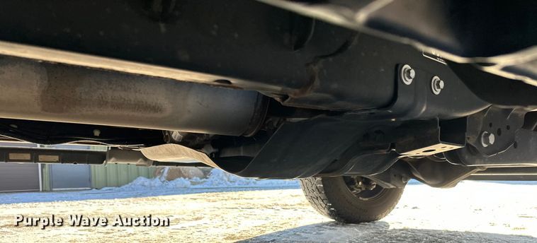 image for item DW4418 2018 Ford F350 Super Duty Ext. Cab flatbed pickup truck