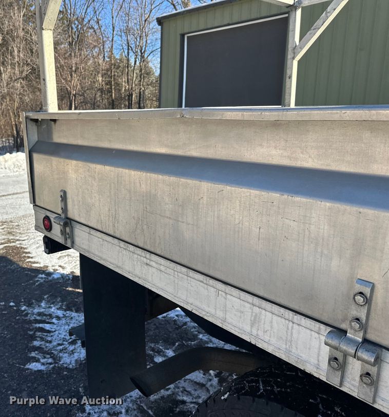 image for item DW4418 2018 Ford F350 Super Duty Ext. Cab flatbed pickup truck