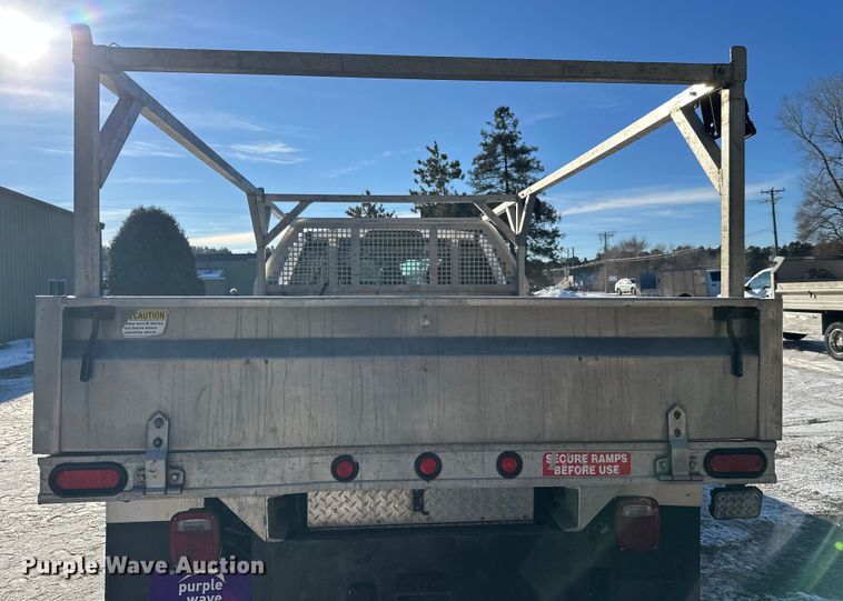 image for item DW4418 2018 Ford F350 Super Duty Ext. Cab flatbed pickup truck