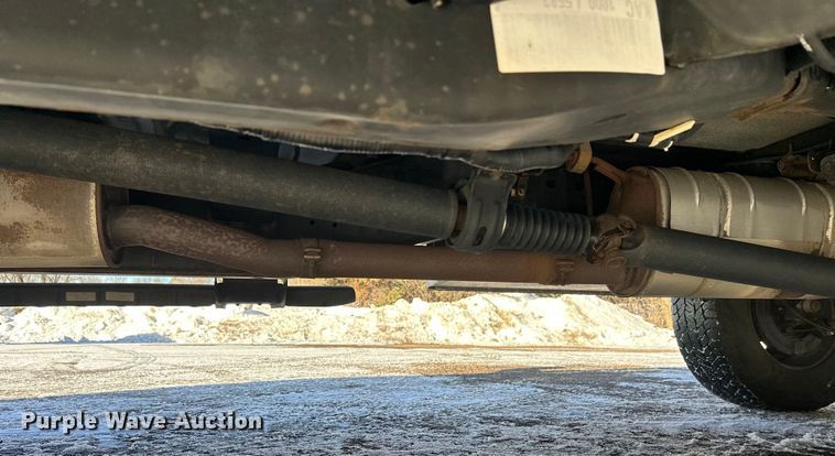 image for item DW4418 2018 Ford F350 Super Duty Ext. Cab flatbed pickup truck