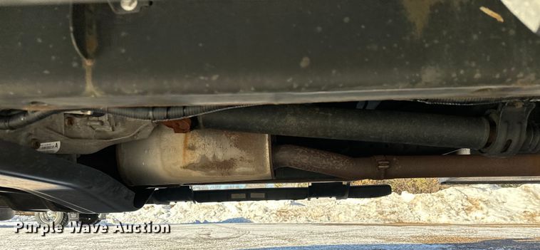 image for item DW4418 2018 Ford F350 Super Duty Ext. Cab flatbed pickup truck