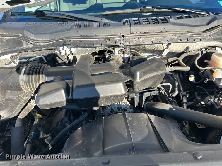 image for item DW4418 2018 Ford F350 Super Duty Ext. Cab flatbed pickup truck