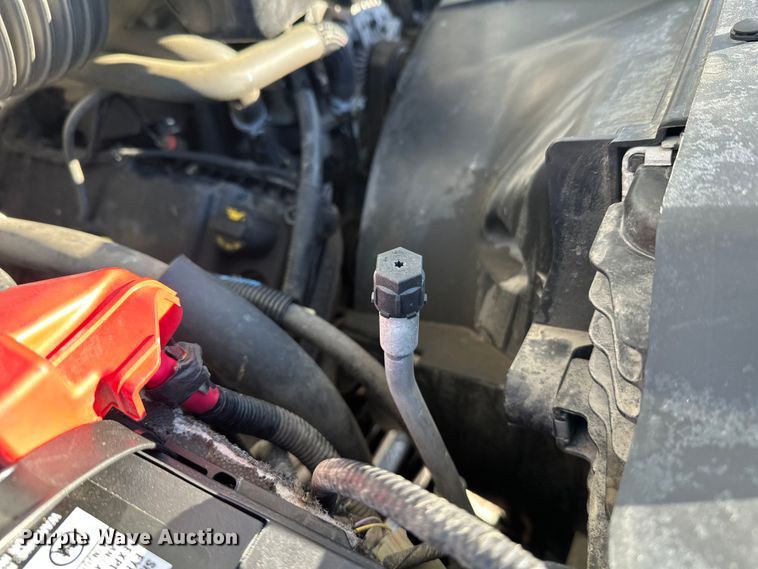 image for item DW4418 2018 Ford F350 Super Duty Ext. Cab flatbed pickup truck