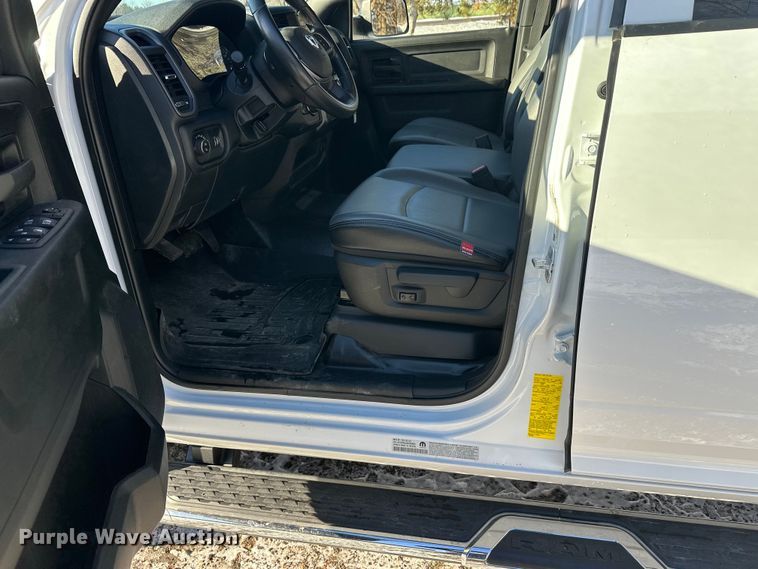 image for item DW4419 2022 RAM 3500 Crew Cab flatbed pickup truck