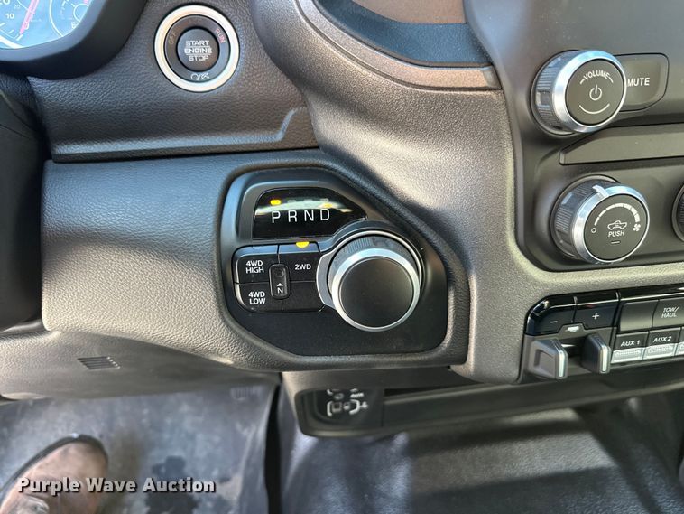 image for item DW4419 2022 RAM 3500 Crew Cab flatbed pickup truck