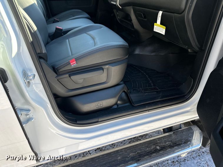 image for item DW4419 2022 RAM 3500 Crew Cab flatbed pickup truck