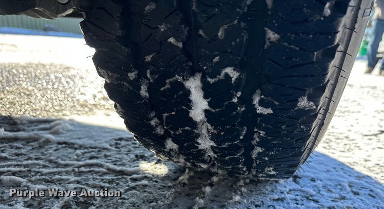 image for item DW4419 2022 RAM 3500 Crew Cab flatbed pickup truck