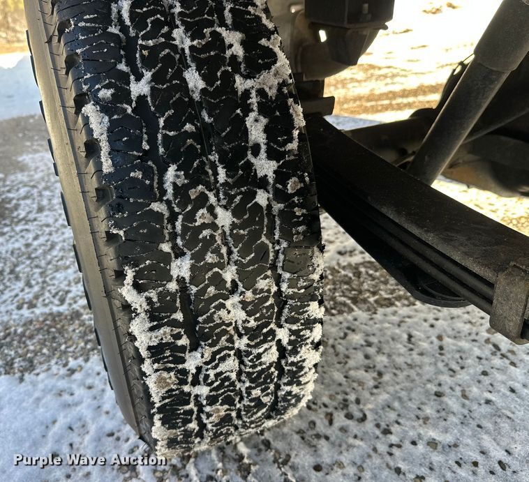 image for item DW4419 2022 RAM 3500 Crew Cab flatbed pickup truck