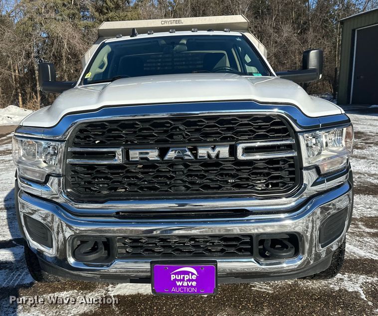 image for item DW4420 2019 RAM 5500 dump truck