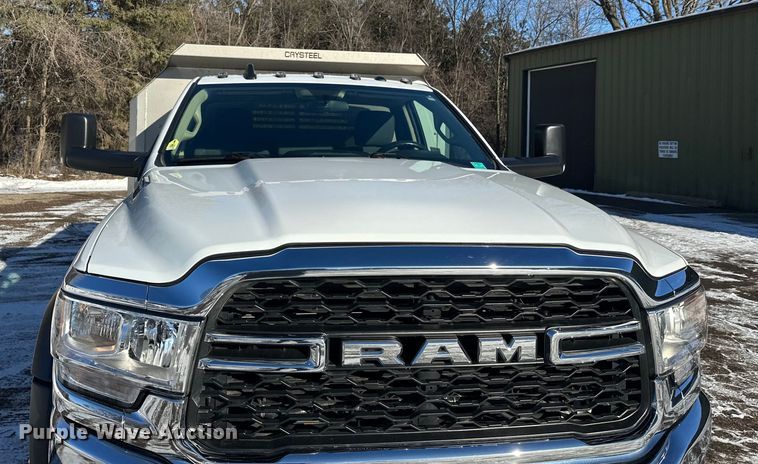 image for item DW4420 2019 RAM 5500 dump truck