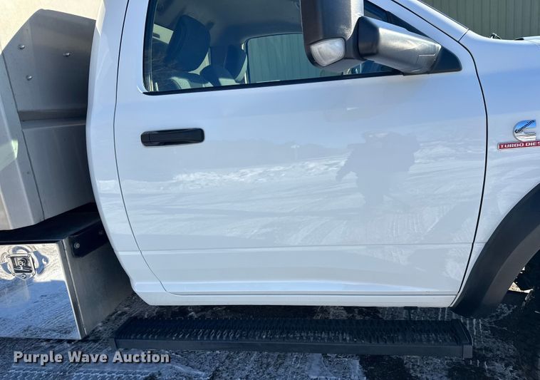 image for item DW4420 2019 RAM 5500 dump truck