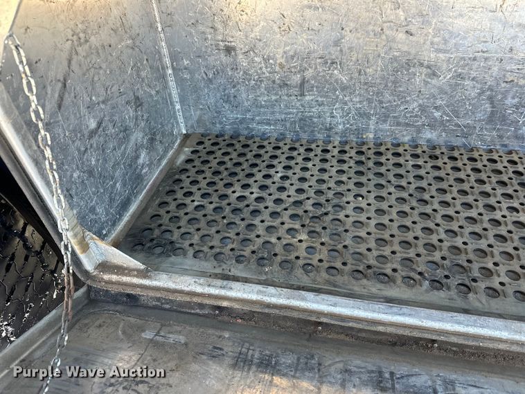 image for item DW4420 2019 RAM 5500 dump truck