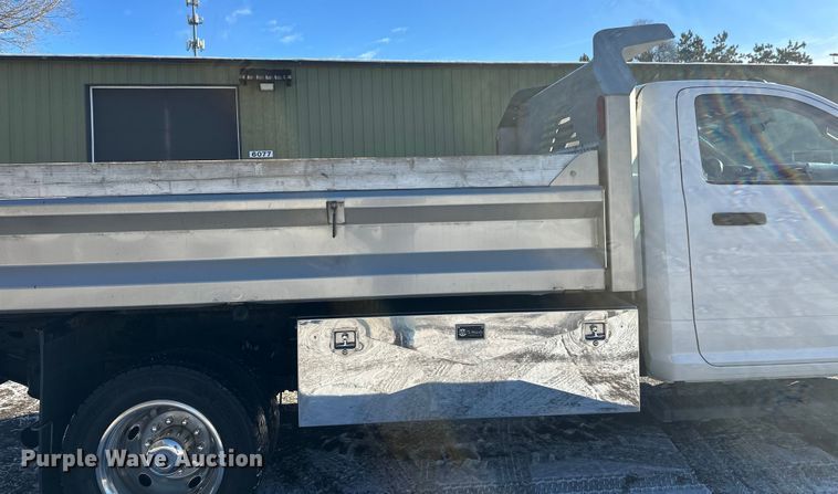 image for item DW4420 2019 RAM 5500 dump truck