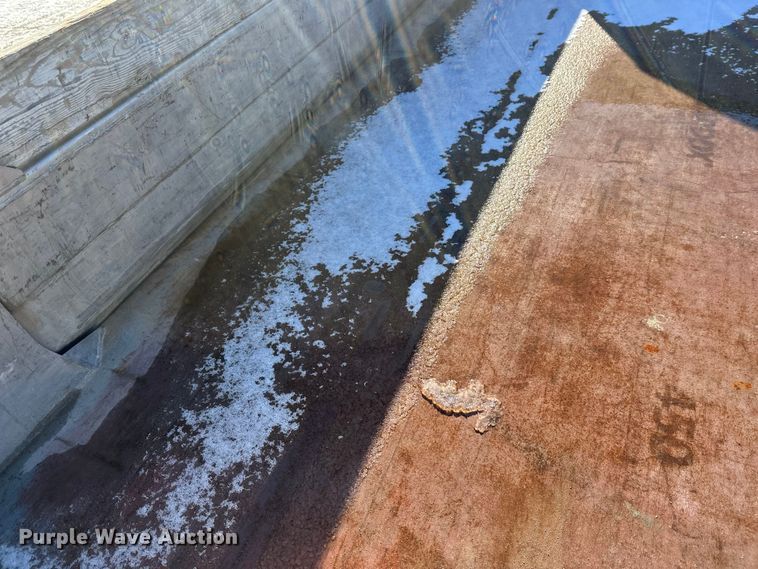 image for item DW4420 2019 RAM 5500 dump truck