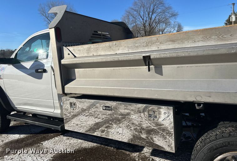 image for item DW4420 2019 RAM 5500 dump truck
