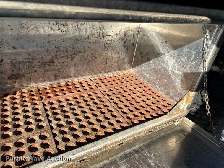 image for item DW4420 2019 RAM 5500 dump truck