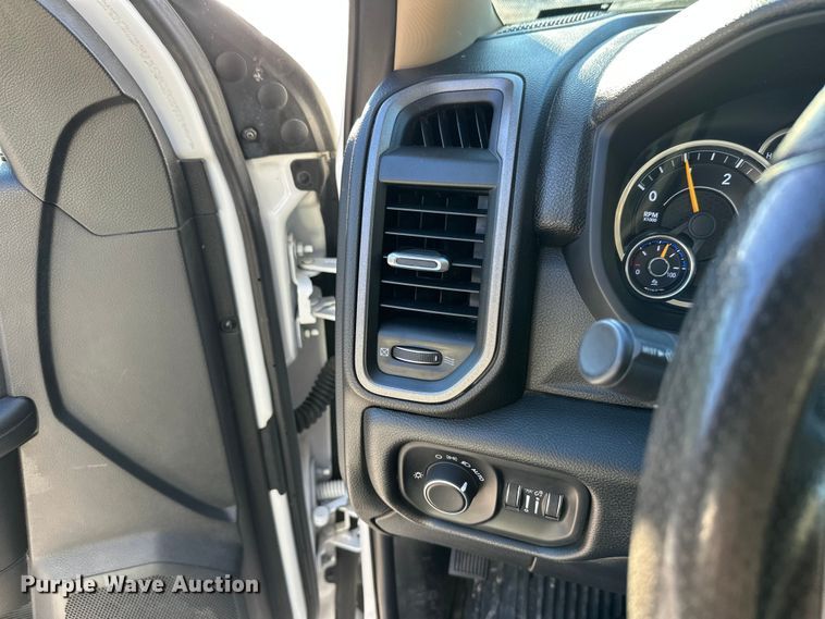 image for item DW4420 2019 RAM 5500 dump truck