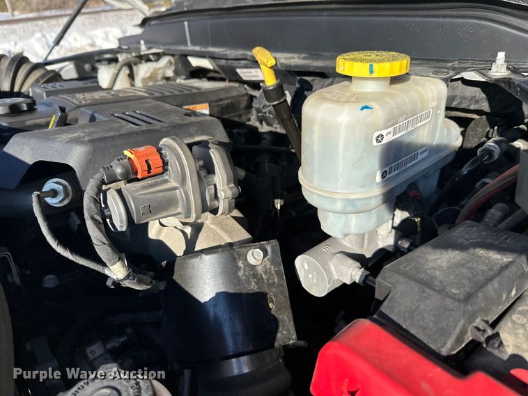 image for item DW4420 2019 RAM 5500 dump truck